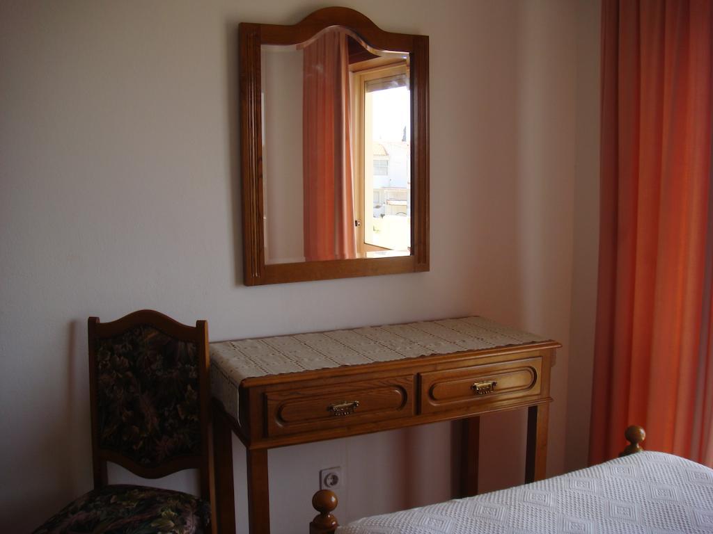 Apartamentos Sonybell Albufeira Quarto foto